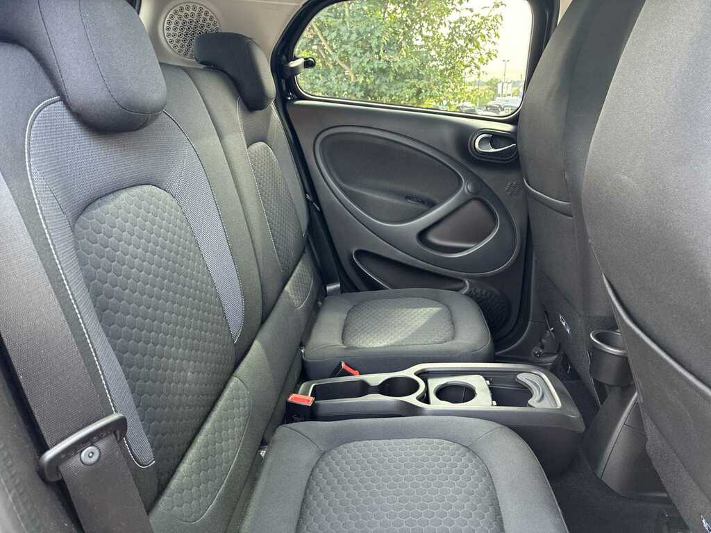 Smart Forfour 17.6Kwh Premium Hatchback 22Kw Black #16