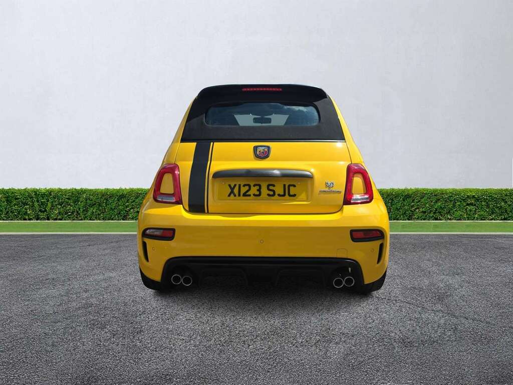 Abarth 595 1.4 T-jet 180 Competizione Yellow #4