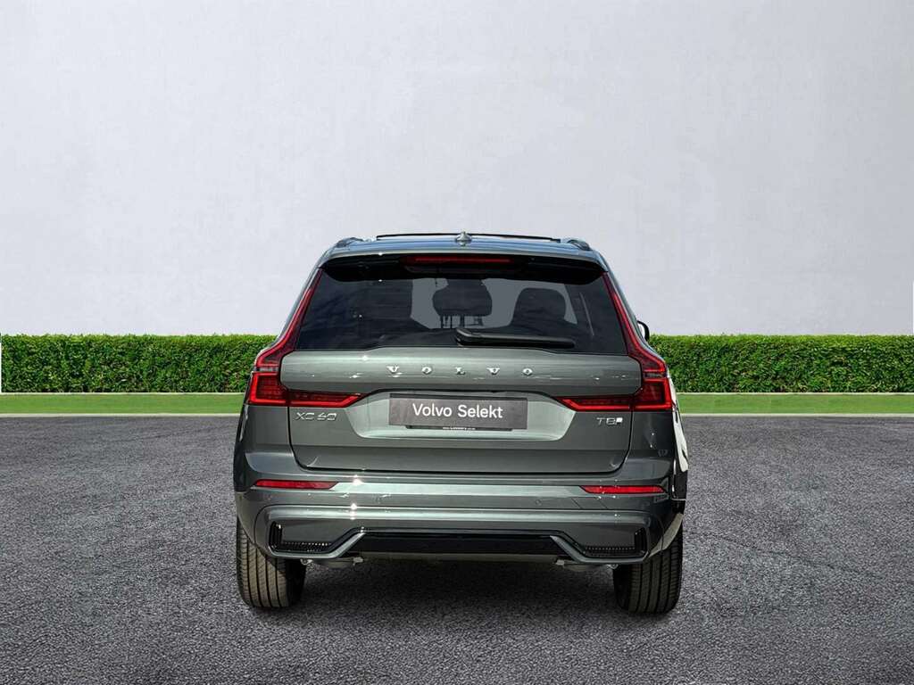 Volvo XC60 Ultra Dark Black #35