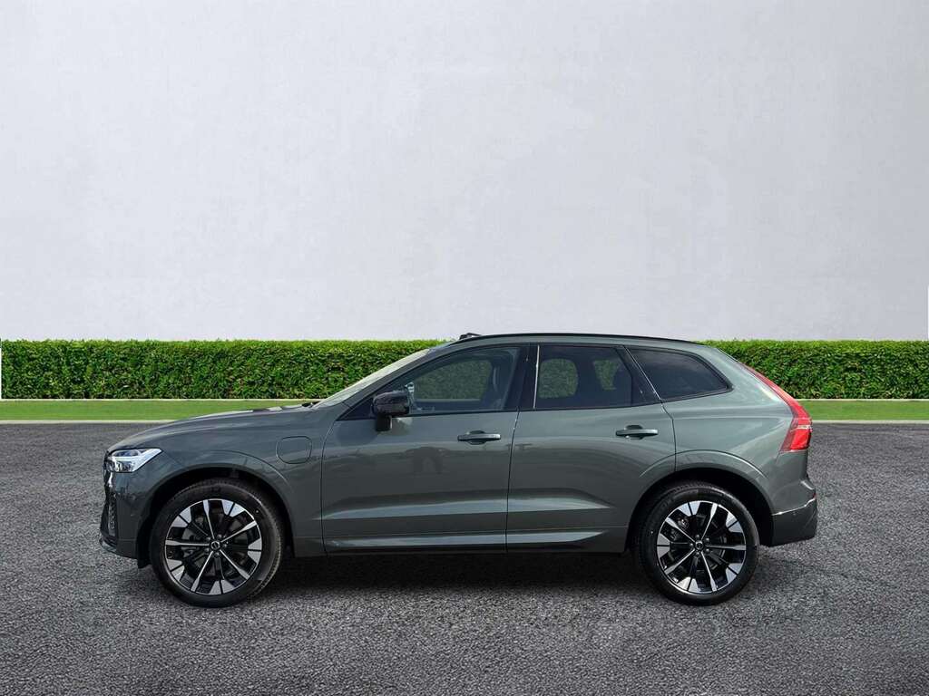 Volvo XC60 Ultra Dark Black #15