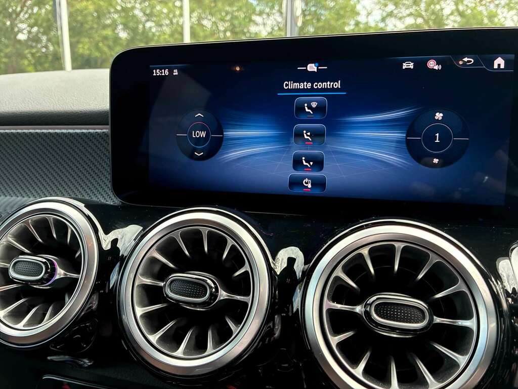 Mercedes-Benz GLB Class Glb 220 D 4Matic Amg Line Premium Grey #8