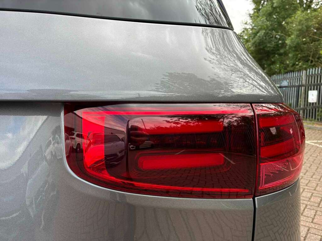 Mercedes-Benz GLB Class Glb 220 D 4Matic Amg Line Premium Grey #16
