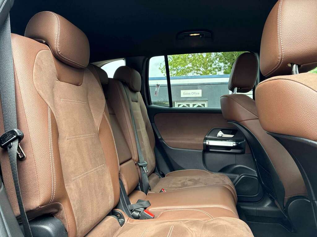 Mercedes-Benz GLB Class Glb 220 D 4Matic Amg Line Premium Grey #22