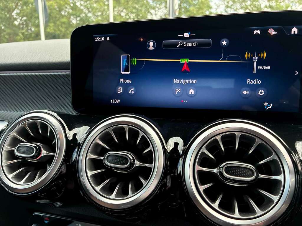Mercedes-Benz GLB Class Glb 200 Amg Line Executive 7G-tronic Grey #5