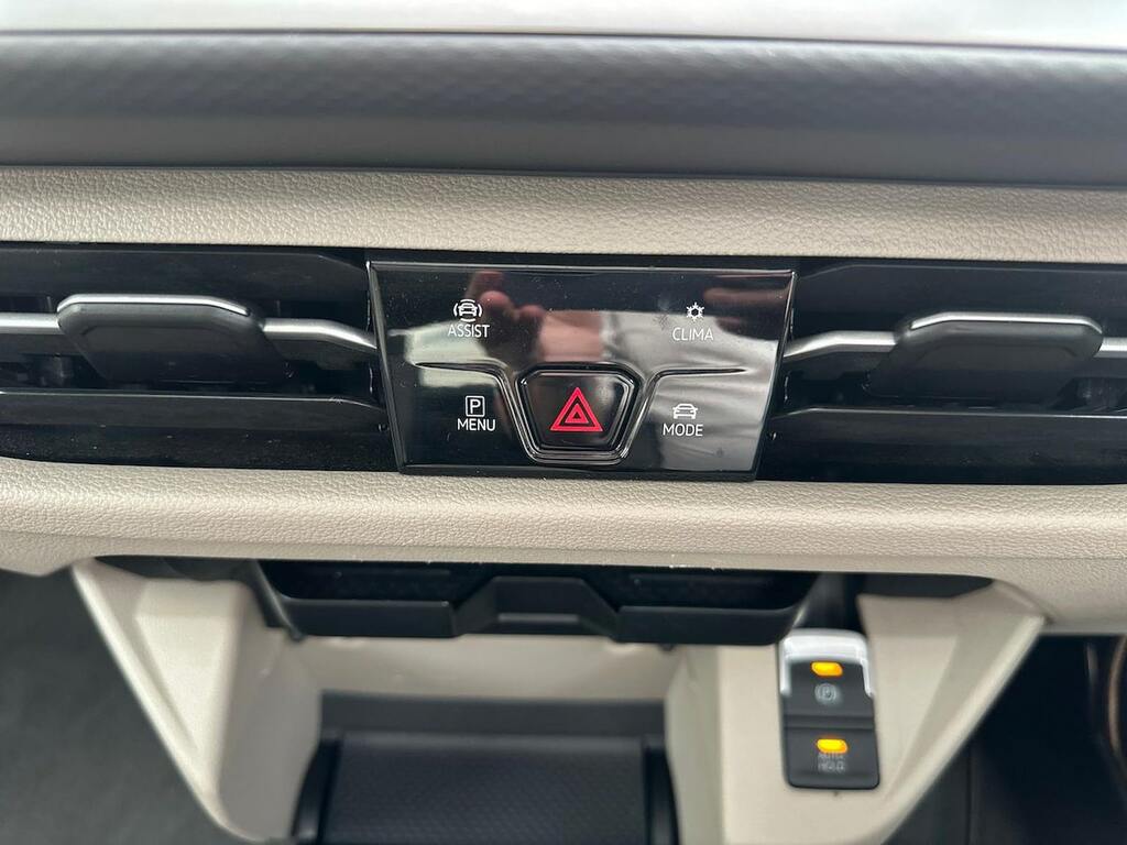 Volkswagen Multivan Life 1.4 Tsi Ehybrid 218Ps Dsg 7 Seat Conference P Black #12