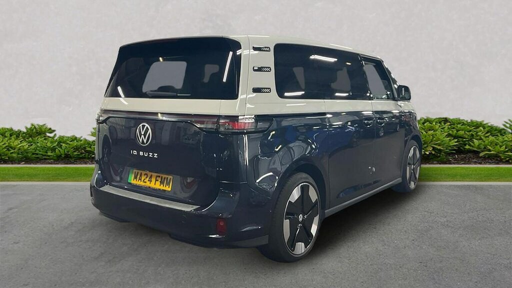 Volkswagen ID.Buzz Pro 77Kwh 1St Edition Mpv 204 P White #4
