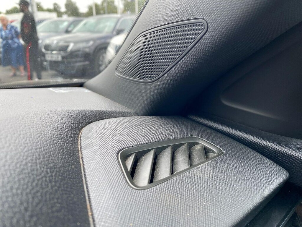 Skoda Kamiq Hatchback  #42