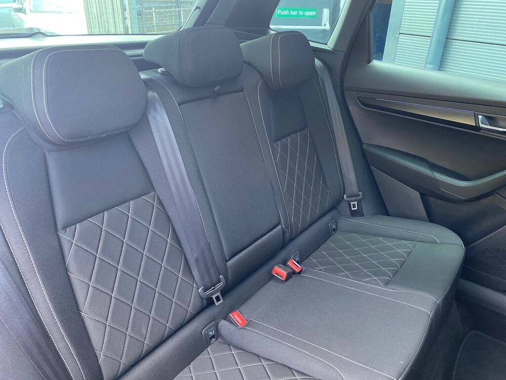 Skoda Karoq Se L Grey #16