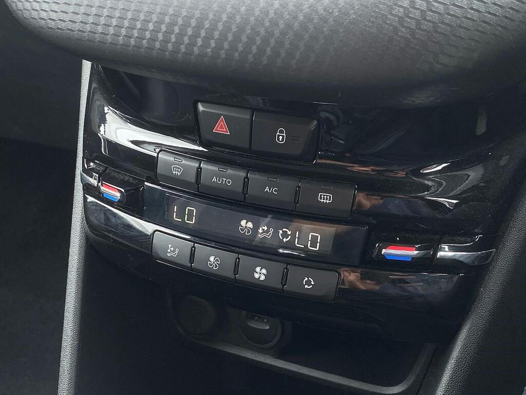 Peugeot 2008 Gt Line Red #11