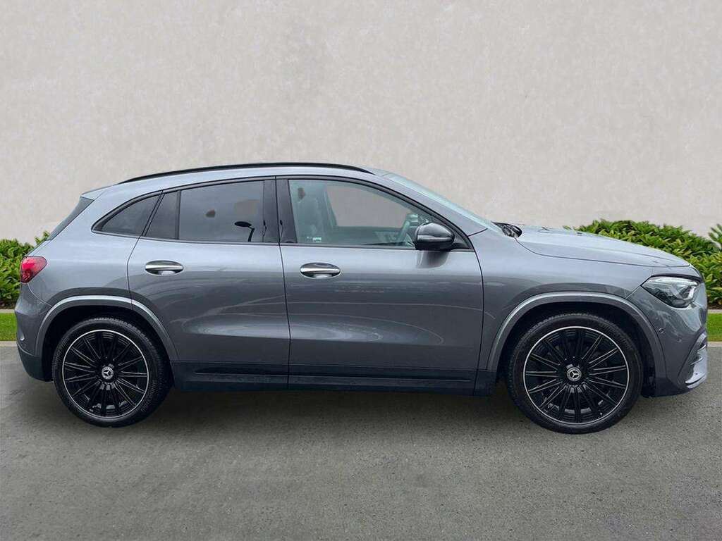 Mercedes-Benz GLA Class Gla 200 Amg Line Premium Plus Grey #6