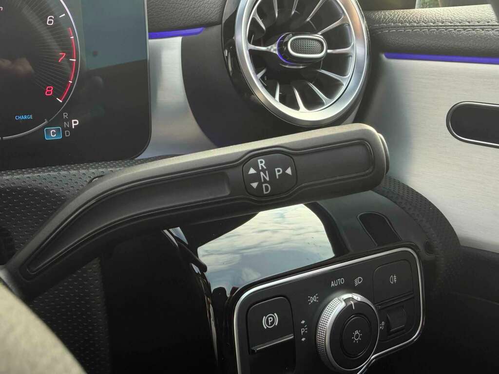 Mercedes-Benz CLA Class Cla 180 Amg Line Executive Tip Black #37