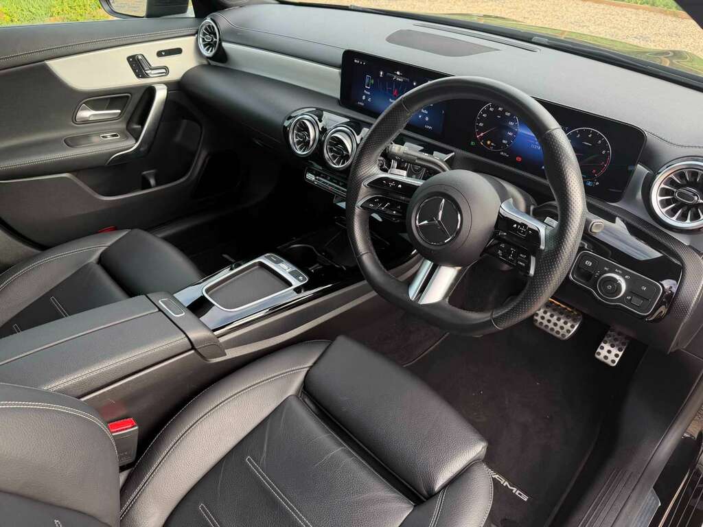 Mercedes-Benz CLA Class Cla 180 Amg Line Executive Tip Black #15