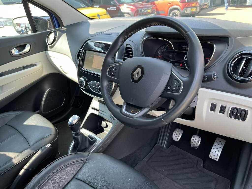 Renault Captur Crossover 0.9 Tce 9 Gt Line Energy Ss Black #13