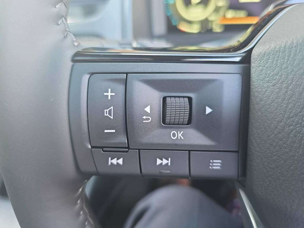 Nissan Qashqai Hatchback  #24