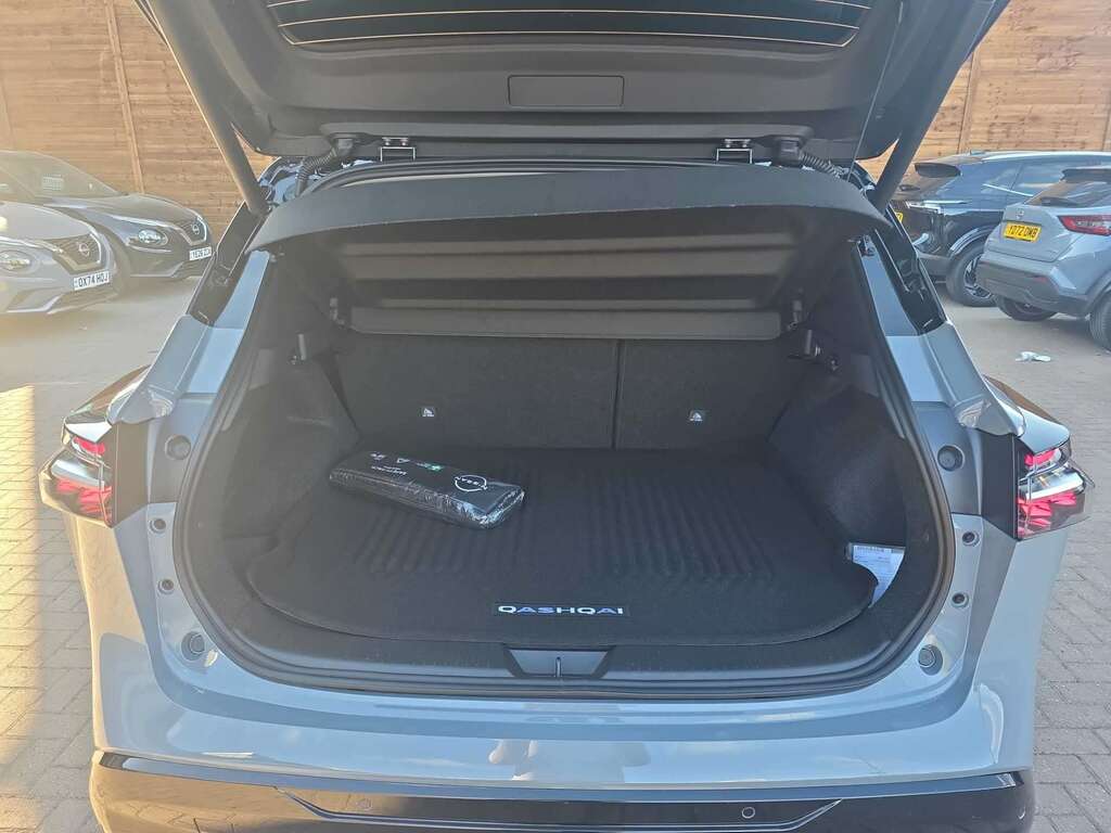 Nissan Qashqai Hatchback  #16