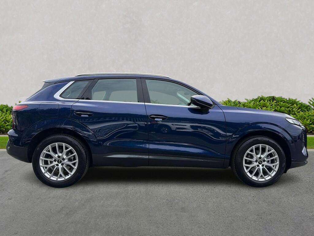 Audi Q3 35 Tfsi Sport S Tronic Blue #3