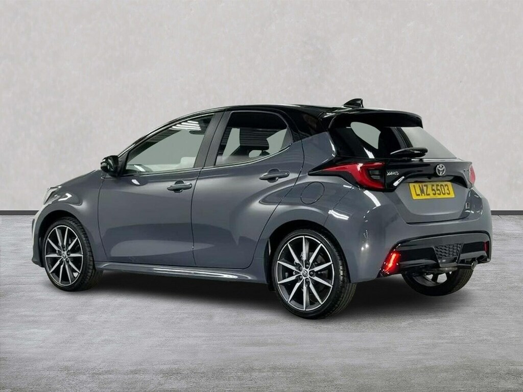 Toyota Yaris 1.5 Hybrid 130 Gr Sport Cvt #2