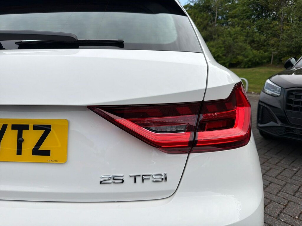 Audi A1 30 Tfsi S Line S Tronic 2026 Grey #36