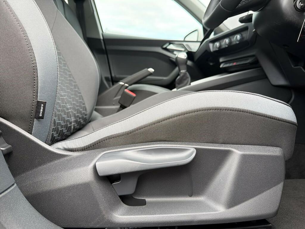 Audi A1 30 Tfsi S Line S Tronic 2026 Grey #30