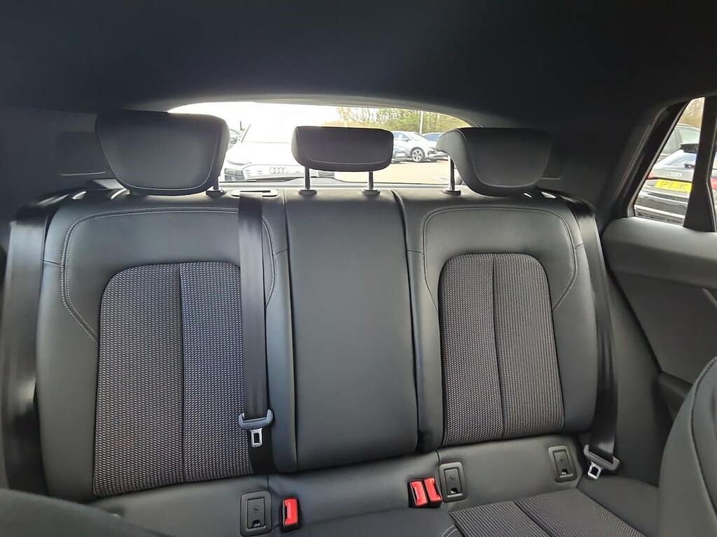 Audi Q2 Black Edition 35 Tfsi 150 Ps S Tronic Grey #16