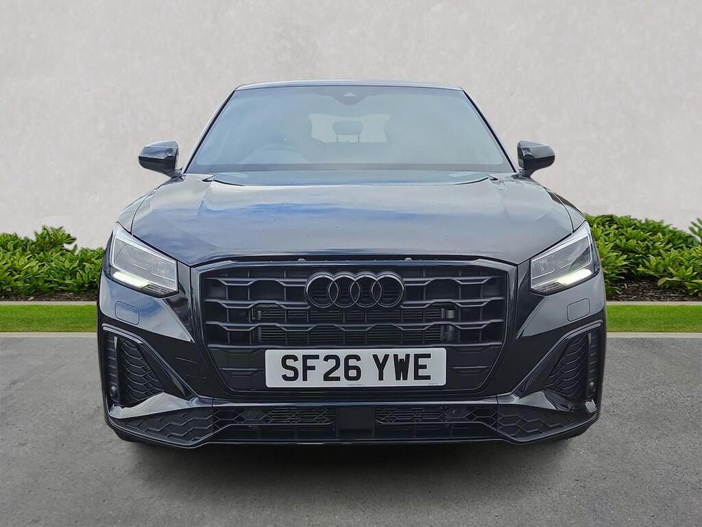 Audi Q2 1.5 Tfsi Cod 35 Black Edition Suv S Tro Black #5
