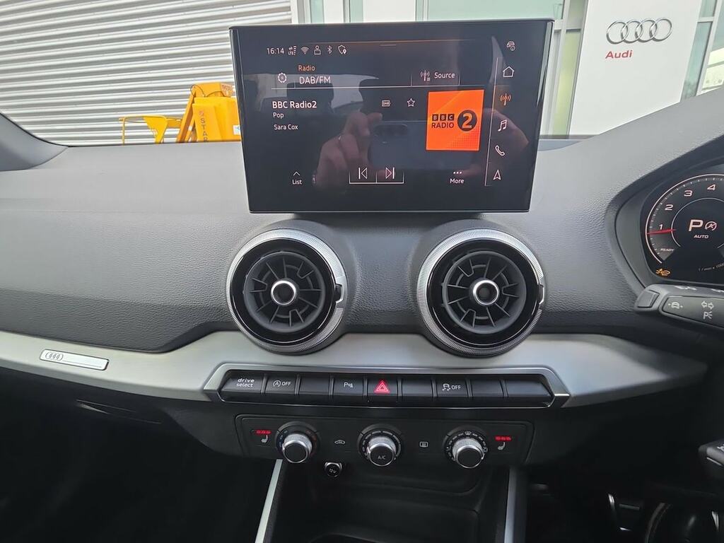 Audi Q2 Black Edition 35 Tfsi 150 Ps S Tronic Grey #25