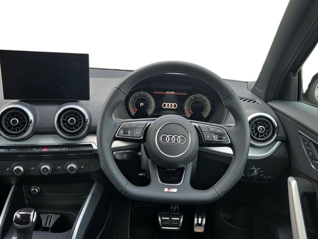 Audi Q2 Black Edition 35 Tfsi 150 Ps S Tronic Grey #9