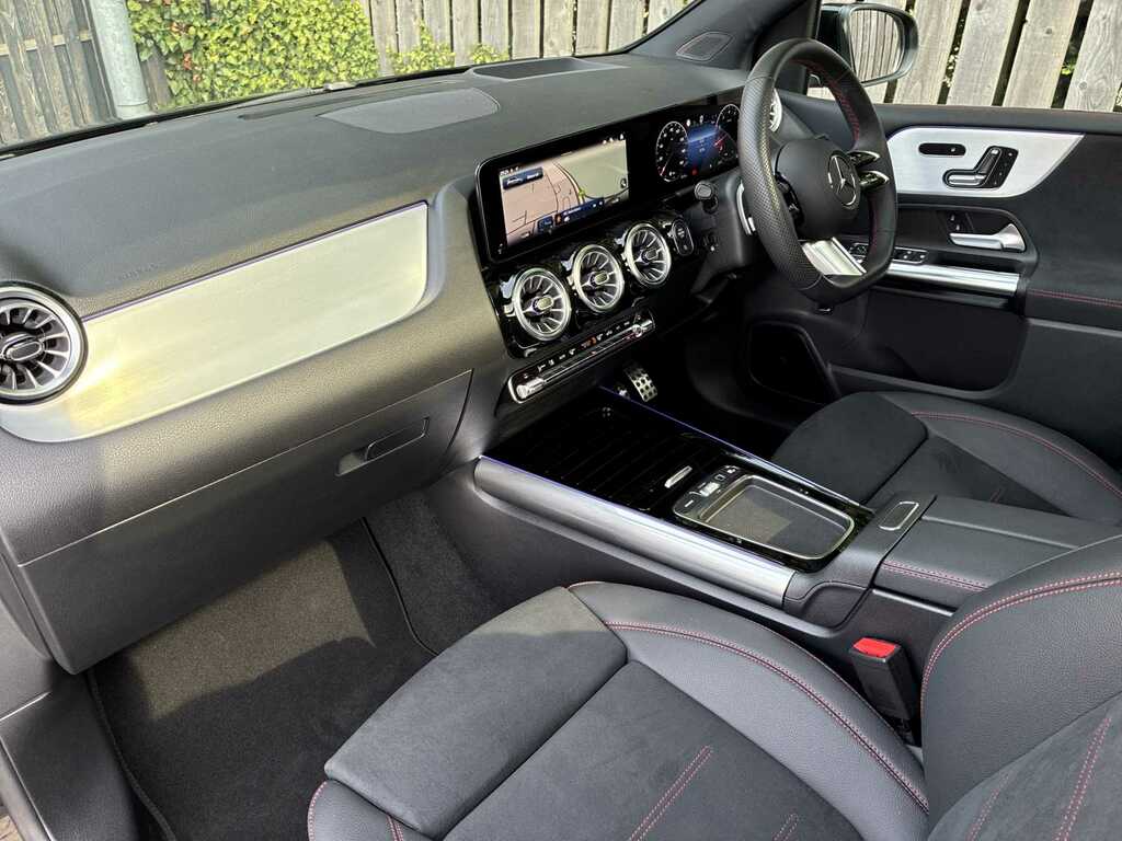Mercedes-Benz B Class B200 Amg Line Executive 2025 Black #7