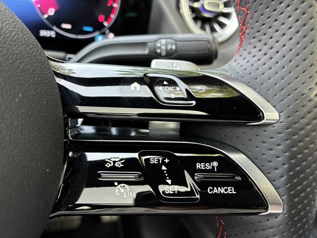Mercedes-Benz B Class B200 Amg Line Executive 2025 Black #23