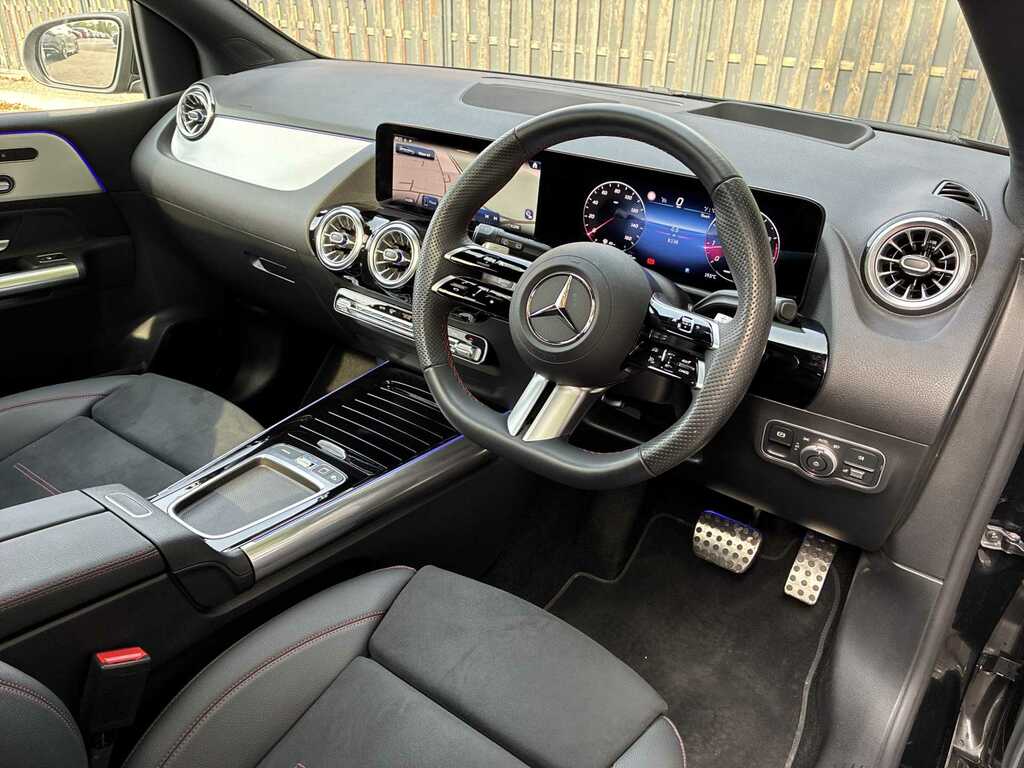 Mercedes-Benz B Class B200 Amg Line Executive 2025 Black #15