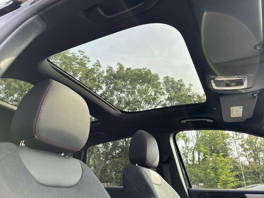 Mercedes-Benz B Class B200 Amg Line Executive 2025 Black #14
