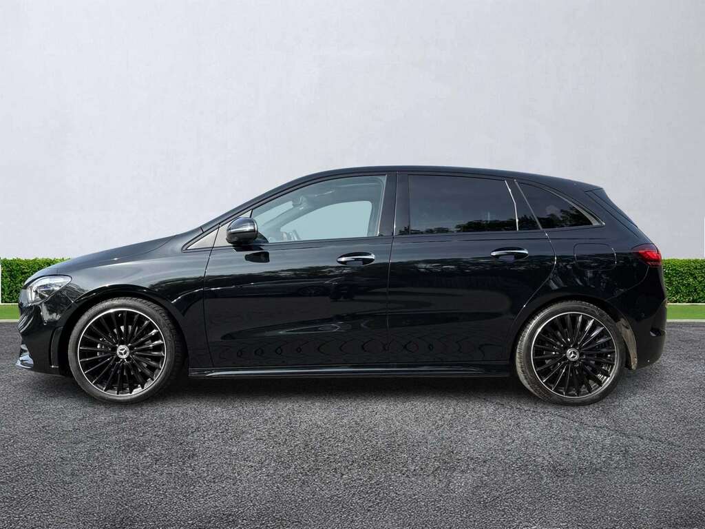 Mercedes-Benz B Class B200 Amg Line Executive 2025 Black #19