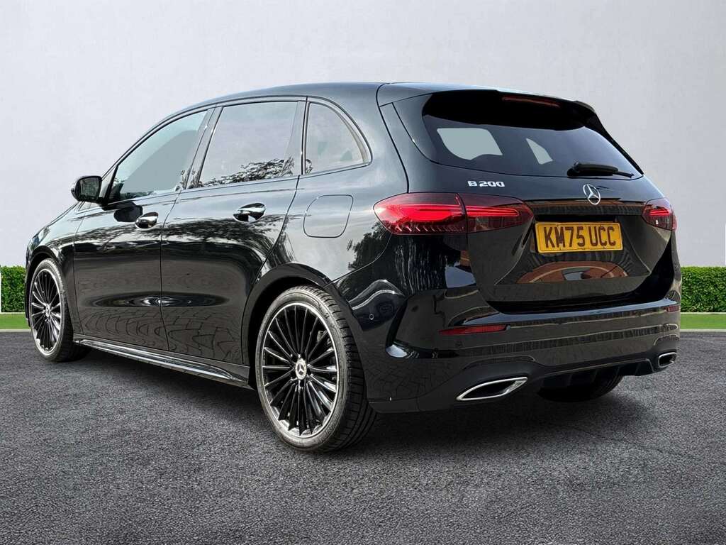 Mercedes-Benz B Class B200 Amg Line Premium Plus Black #2