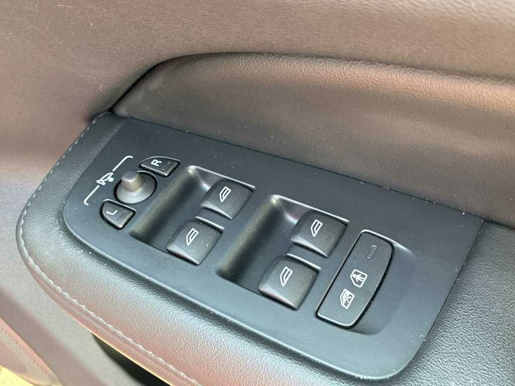 Volvo V60 2.0 B4p Plus Dark 7 Speed Grey #11
