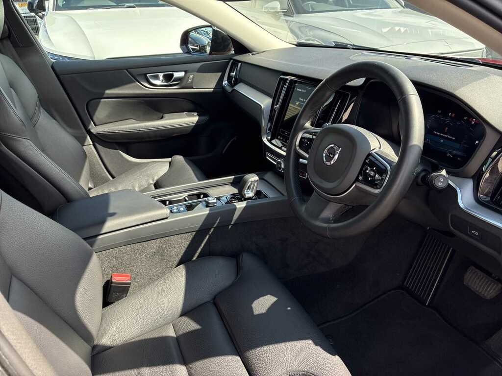 Volvo V60 2.0 B4p Plus Dark 7 Speed Grey #9