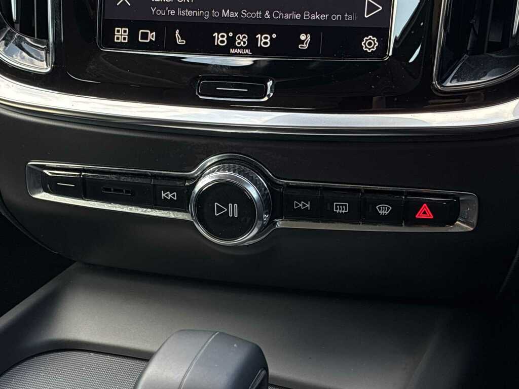 Volvo V60 2.0 B4p Plus Dark 7 Speed Grey #19