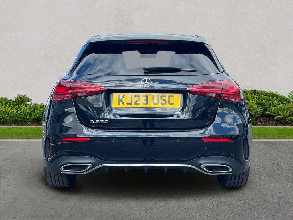 Mercedes-Benz A Class A200 Amg Line Executive Black #4
