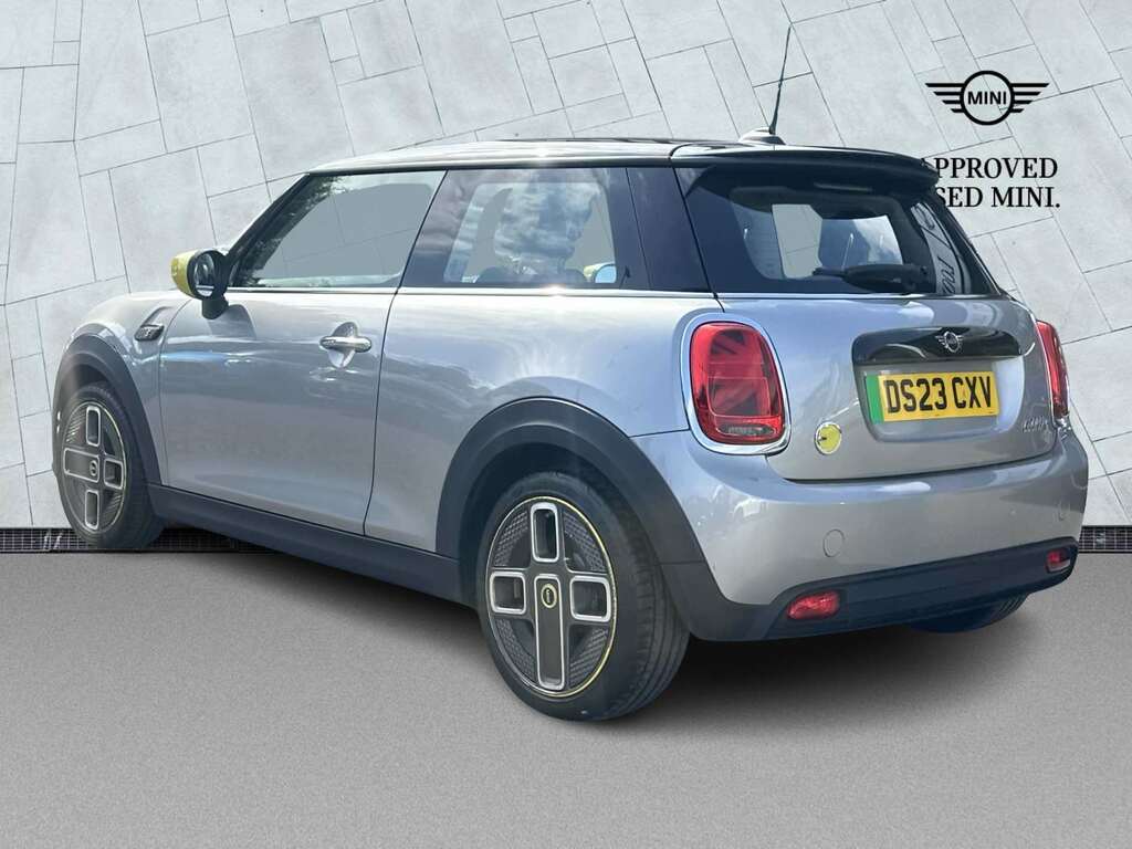 Mini Hatch F55 Mini 5-Door Cooper Exclusive Lci II White #2