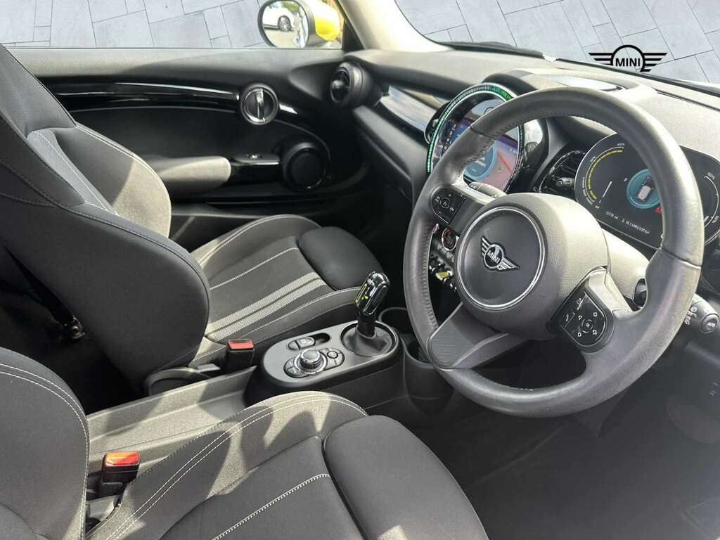 Mini Hatch F55 Mini 5-Door Cooper Exclusive Lci II White #20