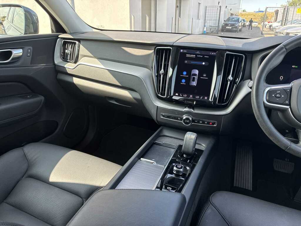 Volvo XC60 Xc60 R-design B4 Mhev Awd Silver #32