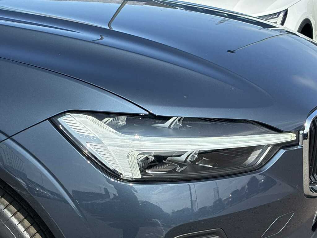 Volvo XC60 2.0 B5p Core Awd Geartronic Blue #4