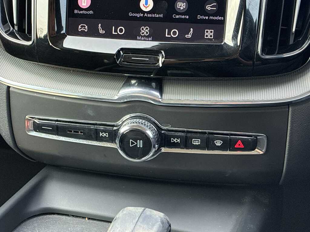 Volvo XC60 Xc60 R-design B4 Mhev Awd Silver #19