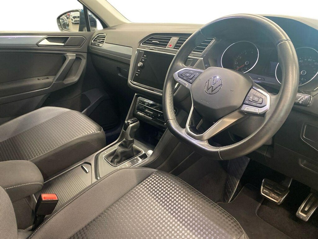 Volkswagen Tiguan Active Blue #15