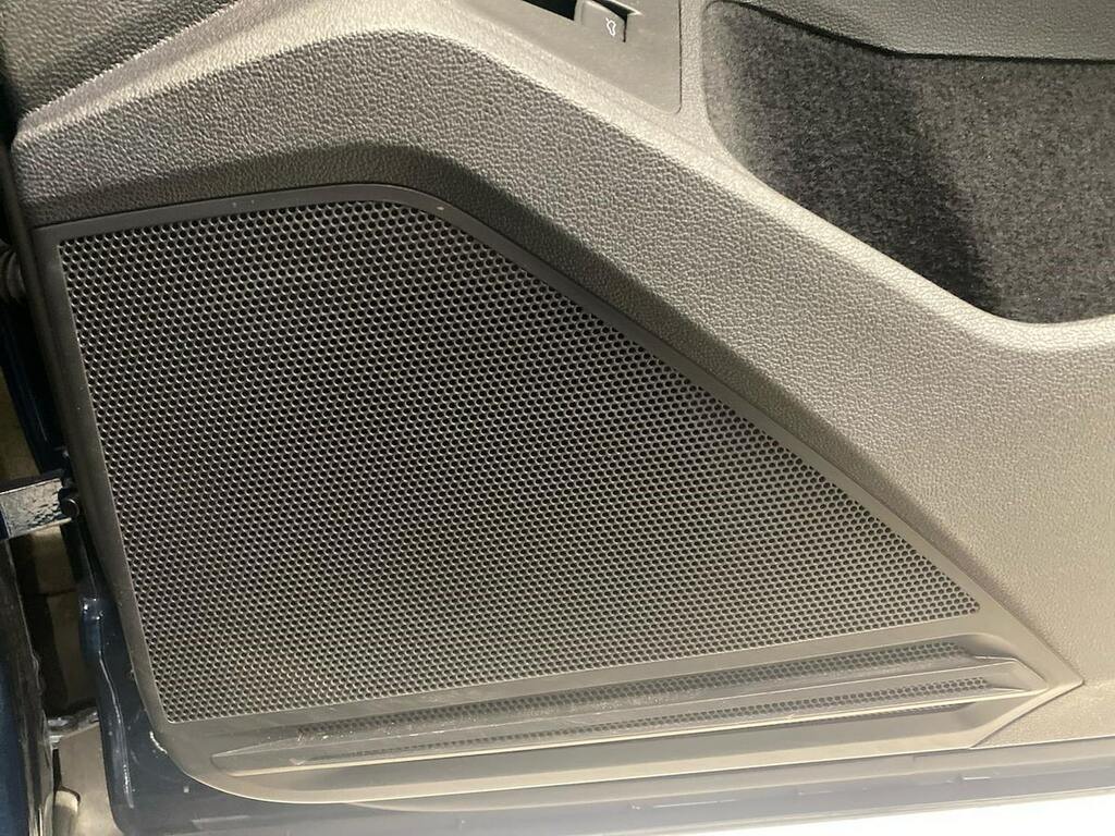 Volkswagen Tiguan Active Blue #30