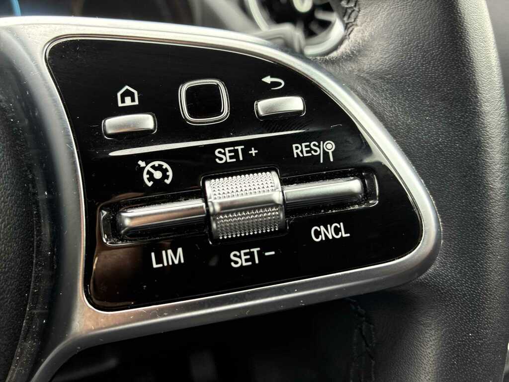 Mercedes-Benz GLA Class 250 Amg Line Premium Plus Grey #23