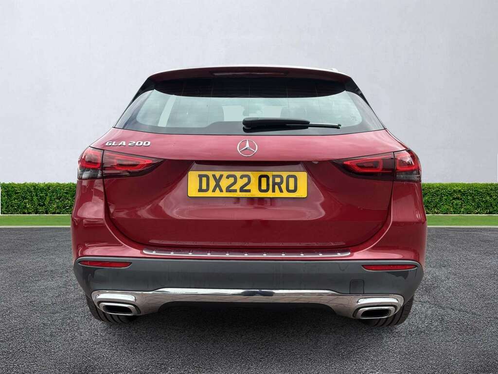 Mercedes-Benz GLA Class Gla 200 Sport Red #4