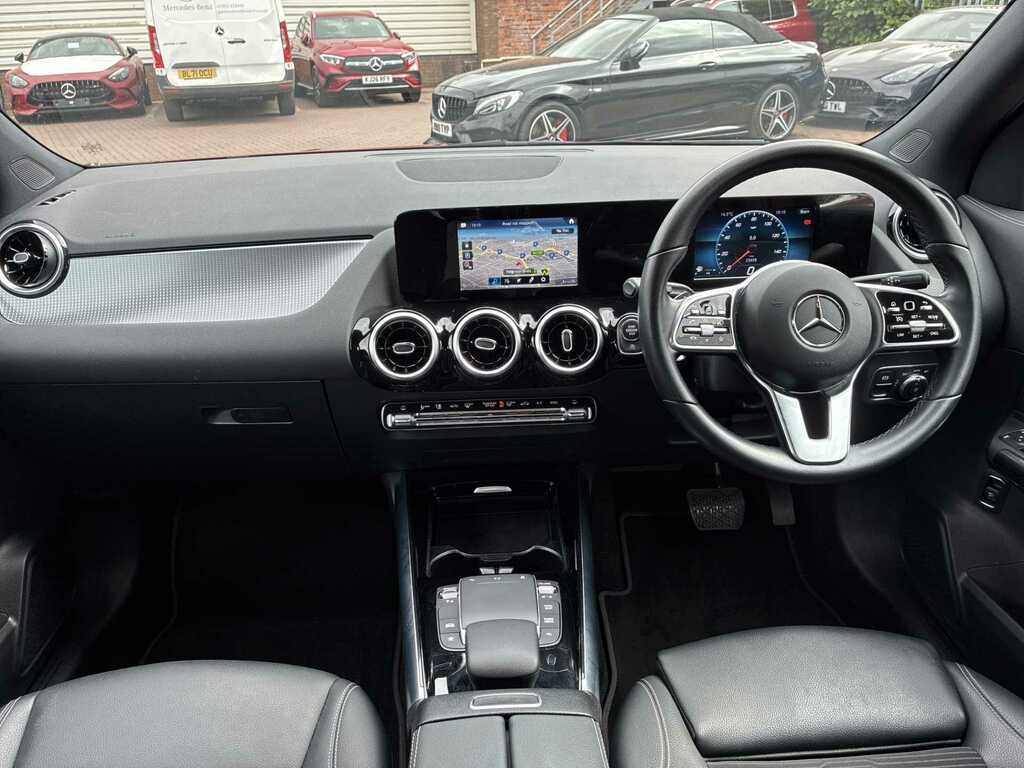 Mercedes-Benz GLA Class 250 Amg Line Premium Plus Grey #8