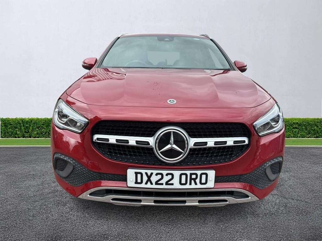 Mercedes-Benz GLA Class Gla 200 Sport Red #5