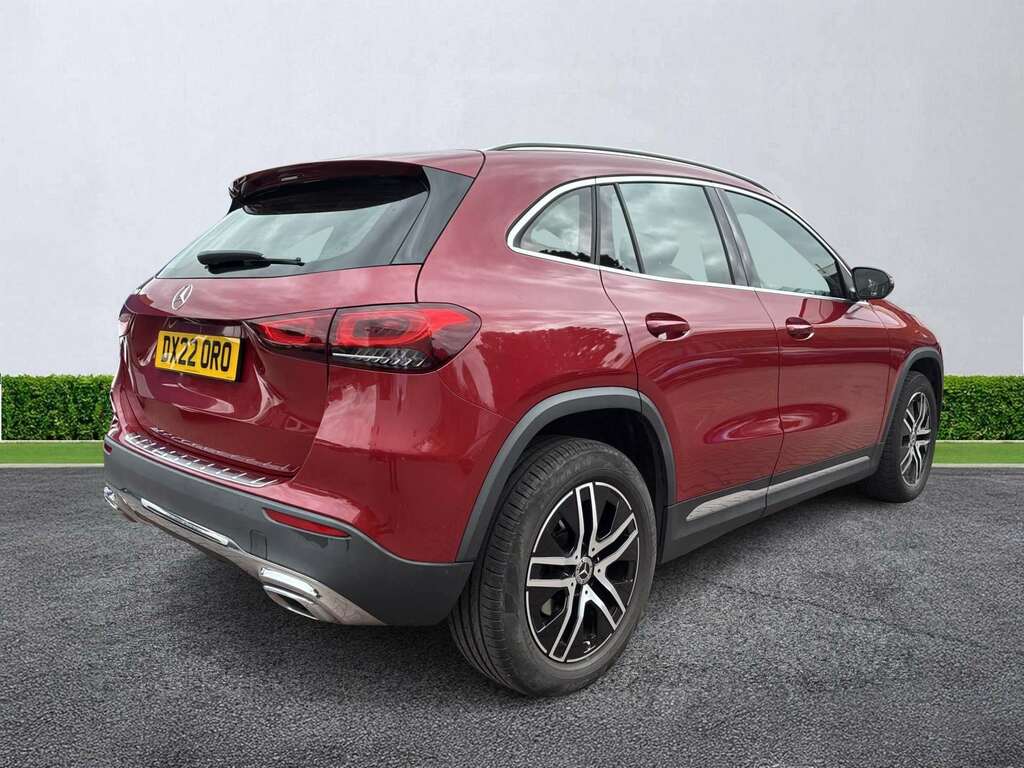 Mercedes-Benz GLA Class 250 Amg Line Premium Plus Grey #18