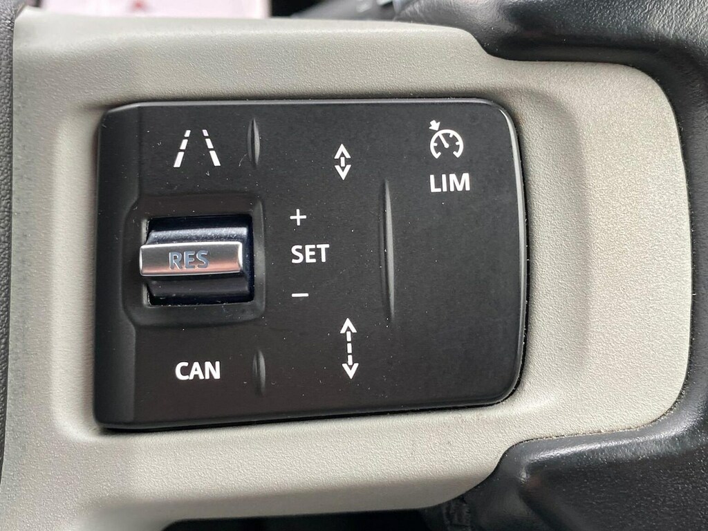 Land Rover Defender 110 Defender X-dynamic Hse D Mhev Silver #28